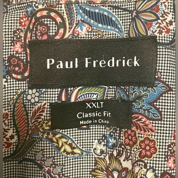 - A Paul Fredrick long sleeve shirt, - Picture 3 of 3